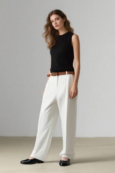 Carrot Fit Ankle Length Cotton Trousers