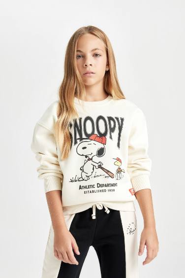 Girl Snoopy Oversize Fit Crew Neck Sweatshirt