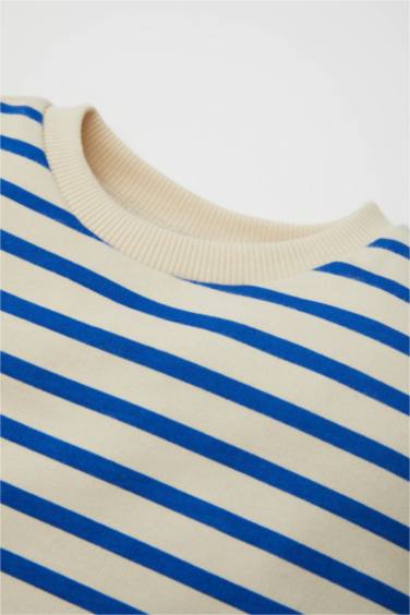 سويت شيرت ولادي قصة عادية وطبعة شعار - قطعتين