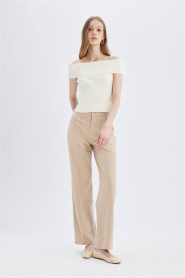 Fitted Open Shoulder Basic Knit T-Shirt