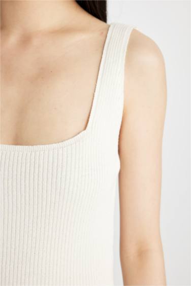 Fitted Kare Yaka Kolsuz Mini Triko Elbise