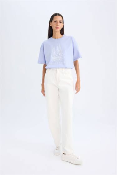 تيشيرت اوفر سايز نص كم بطبعة بحر