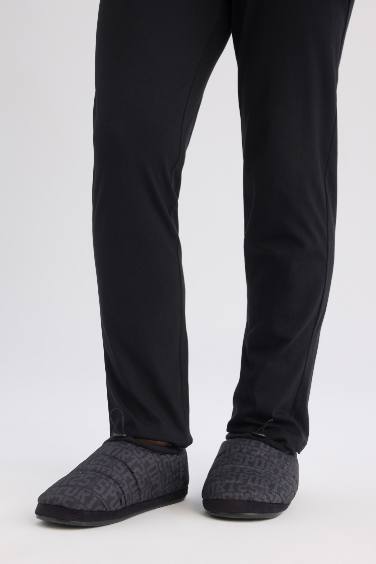 Man Flat Sole Slip On Slippers