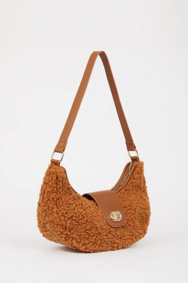 Woman Faux Leather Shoulder Bag