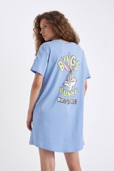 Fall in Love Looney Tunes Regular Fit Nightgown