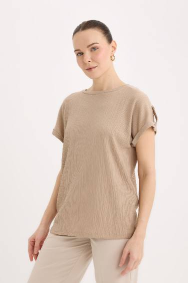 تيشيرت كاجوال نص ردن قصة عادية بياخة مستديرة