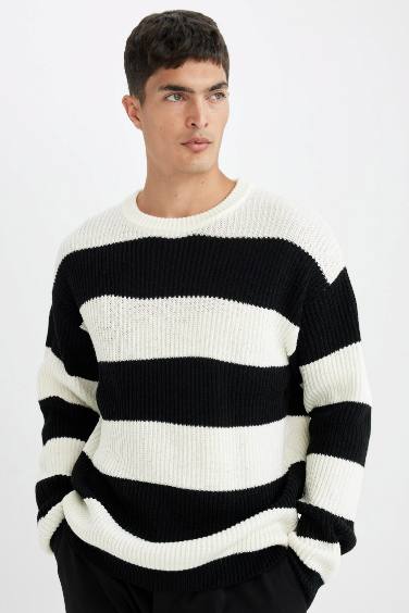 Relax Fit Crew Neck Striped Textured Knitted Pullover