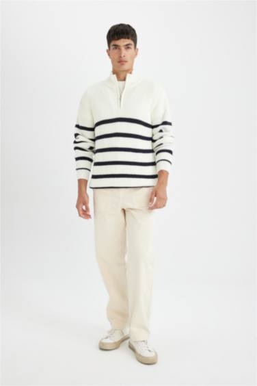 Standard Fit Stand Collar Half Zipper Striped Knitwear Pullover