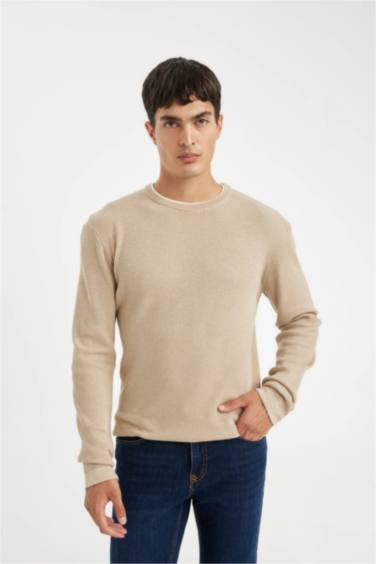 بلوفر تريكو قصة مريحة برقبة مستديرة