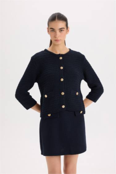 Regular Fit Bisiklet Yaka Dokulu Düğmeli Triko Hırka