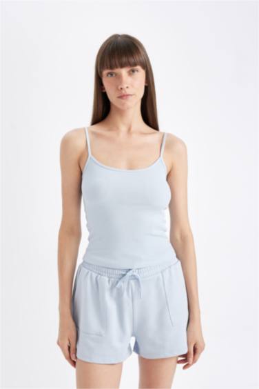 تانك توب مضلع قصة عادية برقبة مستديرة