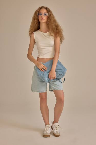 Fitted Short Sleeve T-Shirt