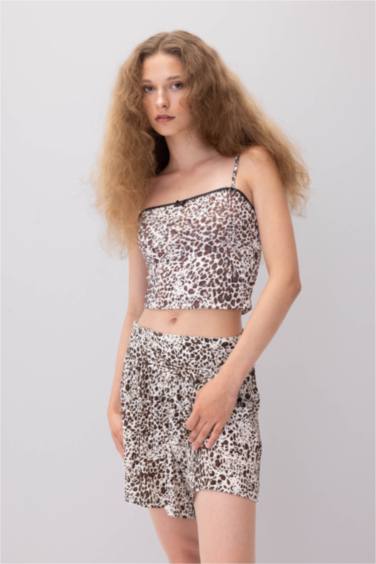 Fitted Leopard Patterned Square Neck Tank Top