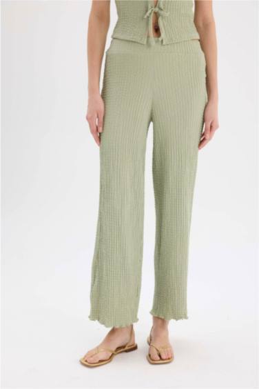 Wide Leg Pleated Pants