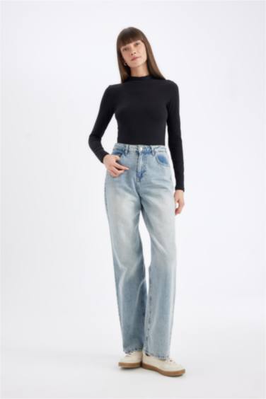 T-Shirt Slim à Manches Longues et à demi-col roulé