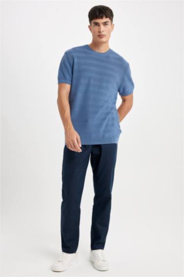 Standard Fit Regular Cut Crew Neck Cotton Knit T-Shirt