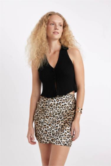 Slim Fit Polo Collar Vest