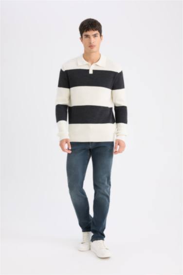 Standart Fit Polo Yaka Çizgili Triko Kazak