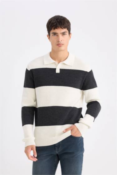 Standart Fit Polo Yaka Çizgili Triko Kazak