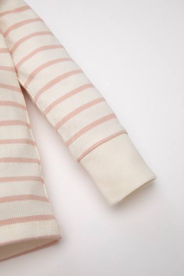 طقم بيجاما بيبي بناتي مخطط مضلع قصة عادية - قطعتين