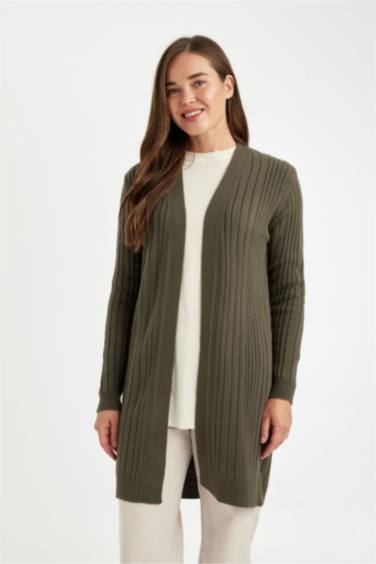 كارديجان طويل تريكو قصة عادية برقبة شال