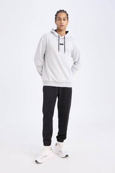 Standart Fit Kapüşonlu Basic Düz Sporcu Sweatshirt