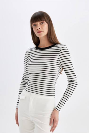 تيشيرت مخطط كم طويل سليم فيت