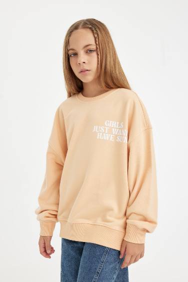 Свитшот оверсайз с принтом на спине для девочек