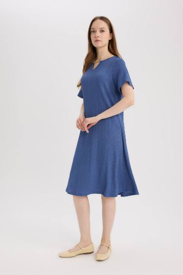 Regular Fit Open Neck Basic Crepe Midi Dress