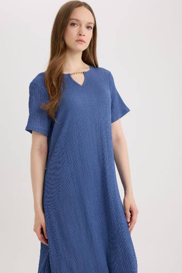 Regular Fit Open Neck Basic Crepe Midi Dress