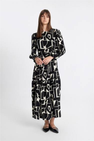 Bisiklet Yaka Desenli Kuşaklı Uzun Kollu Maxi Elbise