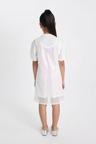 طقم بناتي تيشيرت وفستان بحمالات - قطعتين