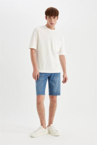 شورت جينز قصة عادية