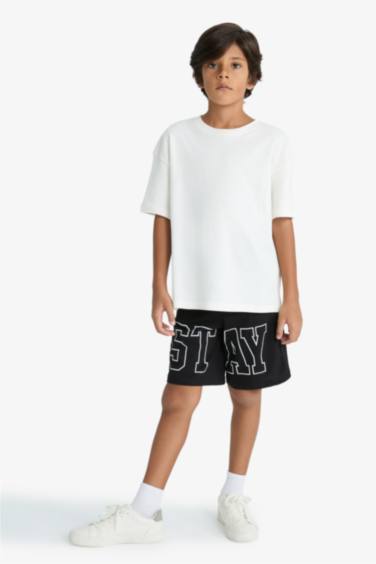 شورت ولادي قماش رقيق قصة عادية