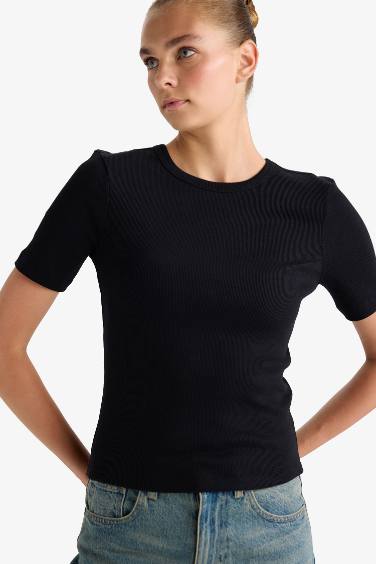 Woman Short Sleeve T-Shirt