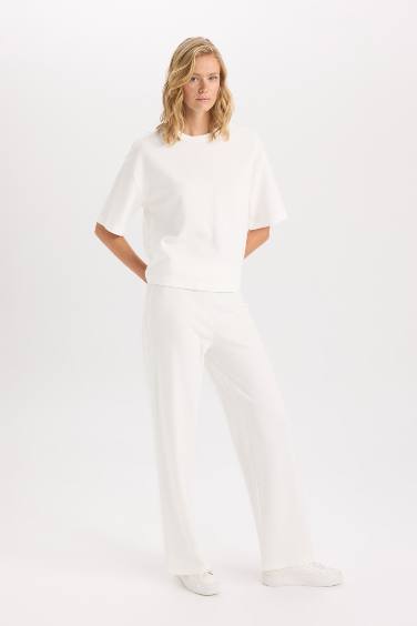 Straight Fit With Pockets Basic Trousers