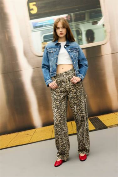 Regular Fit Düğmeli Yıkamalı Denim Ceket