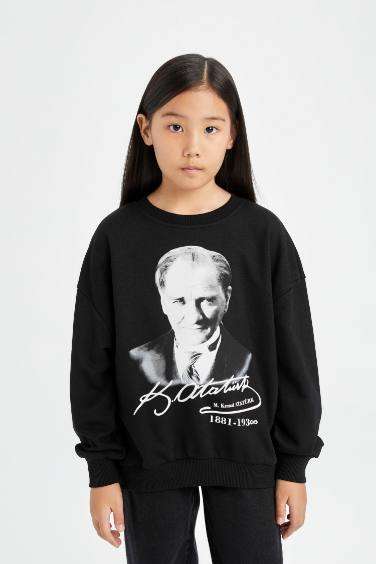 Kız Çocuk 29 Ekim Cumhuriyet Bayramı Oversize Geniş Kalıp Bisiklet Yaka Atatürk Baskılı Sweatshirt