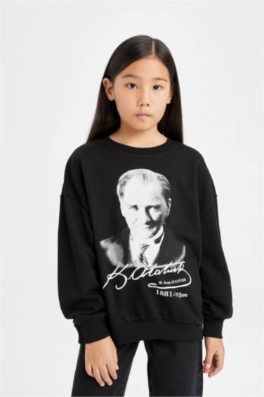 Kız Çocuk 29 Ekim Cumhuriyet Bayramı Oversize Geniş Kalıp Bisiklet Yaka Atatürk Baskılı Sweatshirt