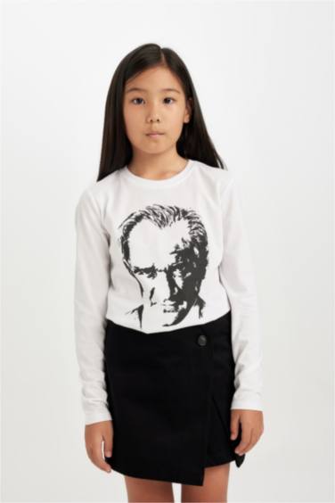 Kız Çocuk 29 Ekim Cumhuriyet Bayramı Bisiklet Yaka Atatürk Baskılı Uzun Kollu Tişört