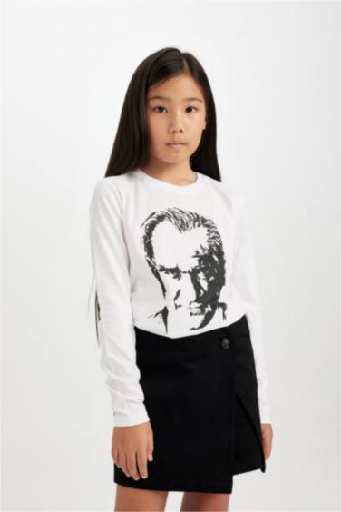 Kız Çocuk 29 Ekim Cumhuriyet Bayramı Bisiklet Yaka Atatürk Baskılı Uzun Kollu Tişört