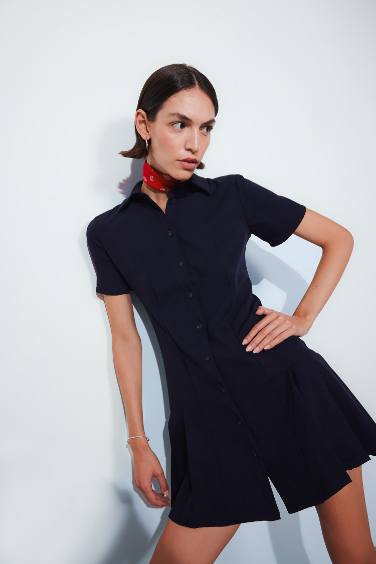 Mini Robe basique à Manches Courtes à Col de Chemise