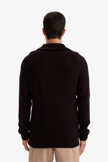 Standard Fit Turtleneck Knitwear Pullover