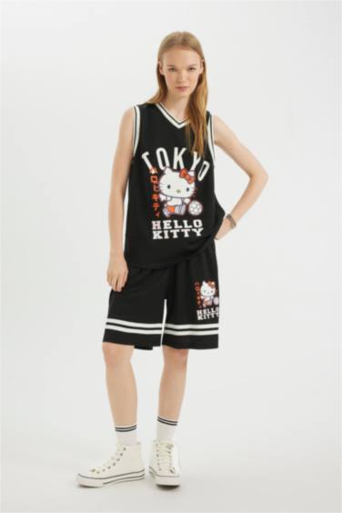 شورت قصة فضفاضة بطبعة شعار من هيلو كيتي