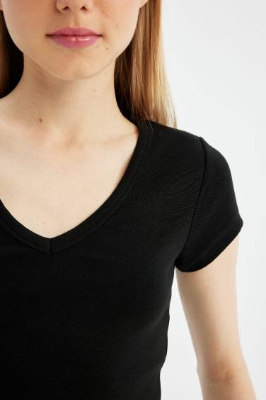 تيشيرت نص كم مضلع سليم فيت