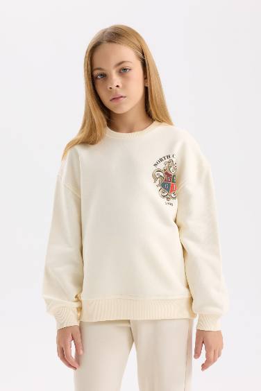 Girl Relax Fit Crew Neck Printed Soft Furry Inside Sweatshirt