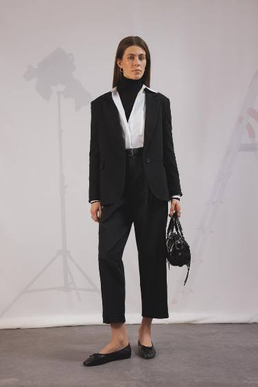 سروال كاروت فيت بجيب وخصر عالي