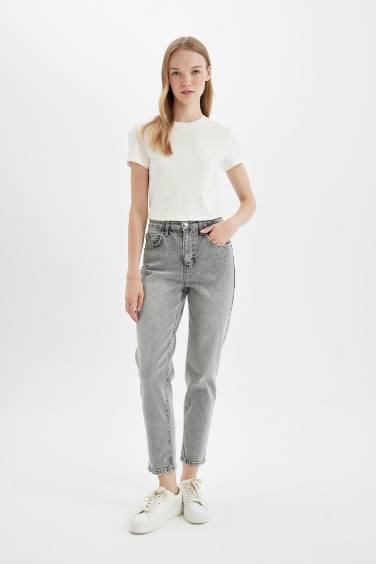 Comfort Mom Fit Relaxed Fit High Waist Ankle Length Washed Jeans