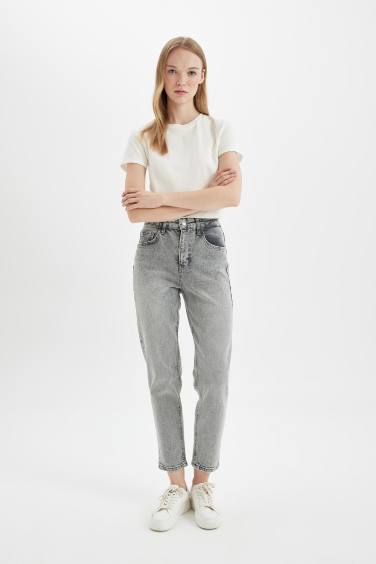 Comfort Mom Fit Relaxed Fit High Waist Ankle Length Washed Jeans