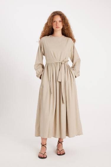 Manuka x DeFacto Bisiklet Yaka Keten Karışımlı Uzun Kollu Maxi Elbise